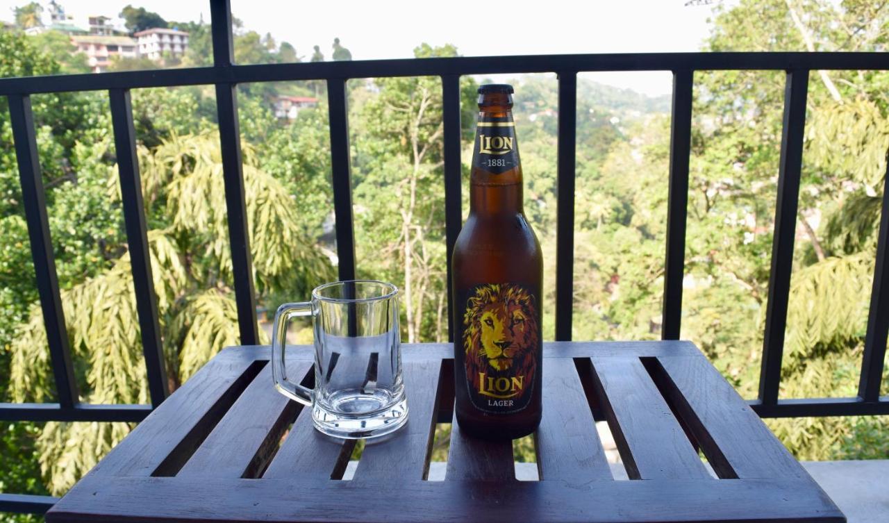 La Colina Kandy Buitenkant foto